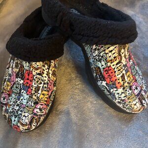 Skechers